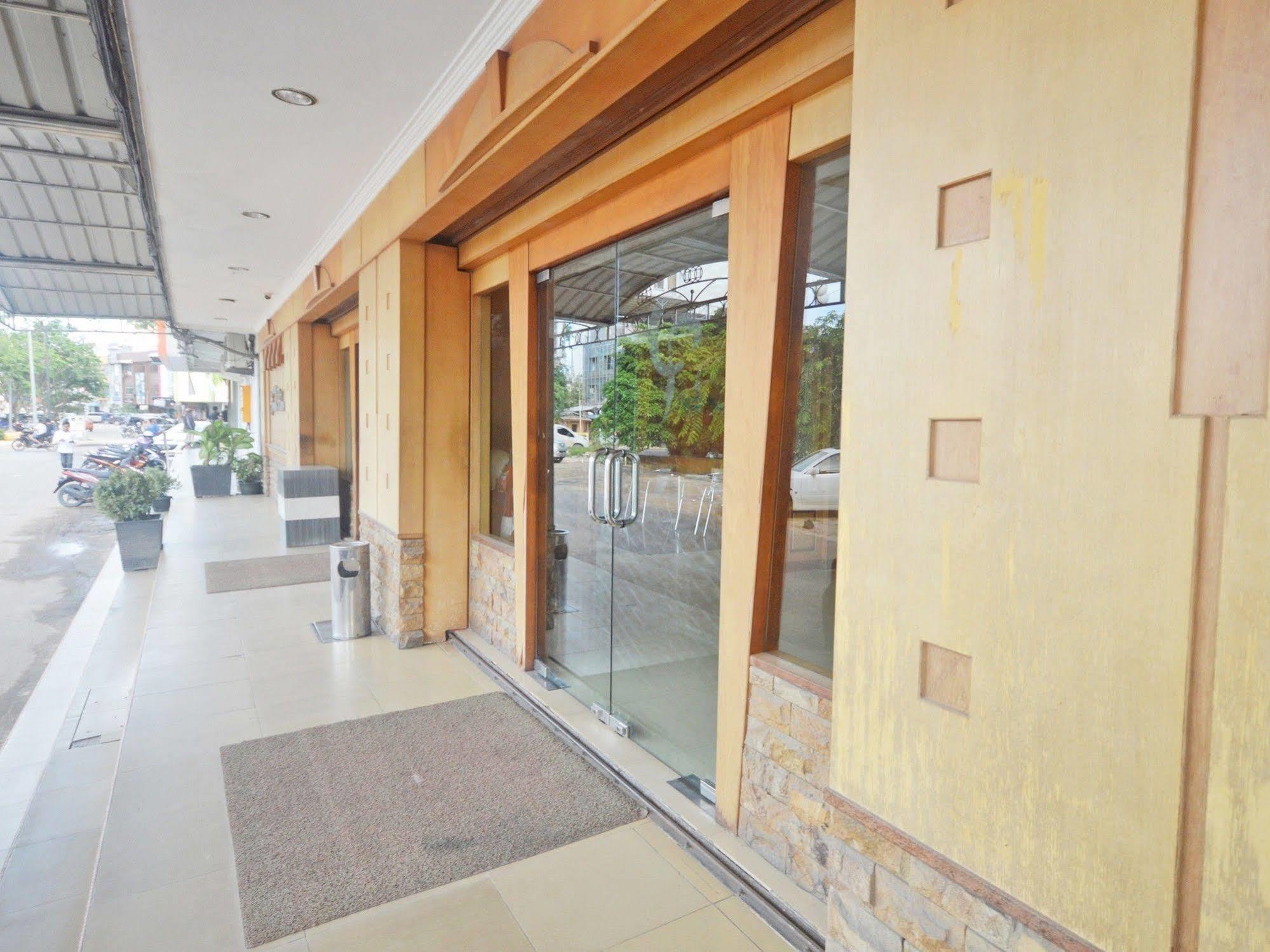 Nida Rooms Nagoya Business Center Batam Extérieur photo