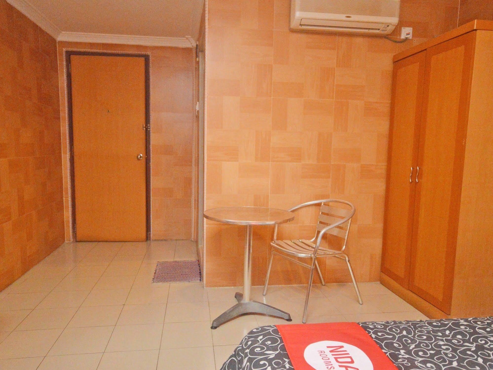 Nida Rooms Nagoya Business Center Batam Extérieur photo