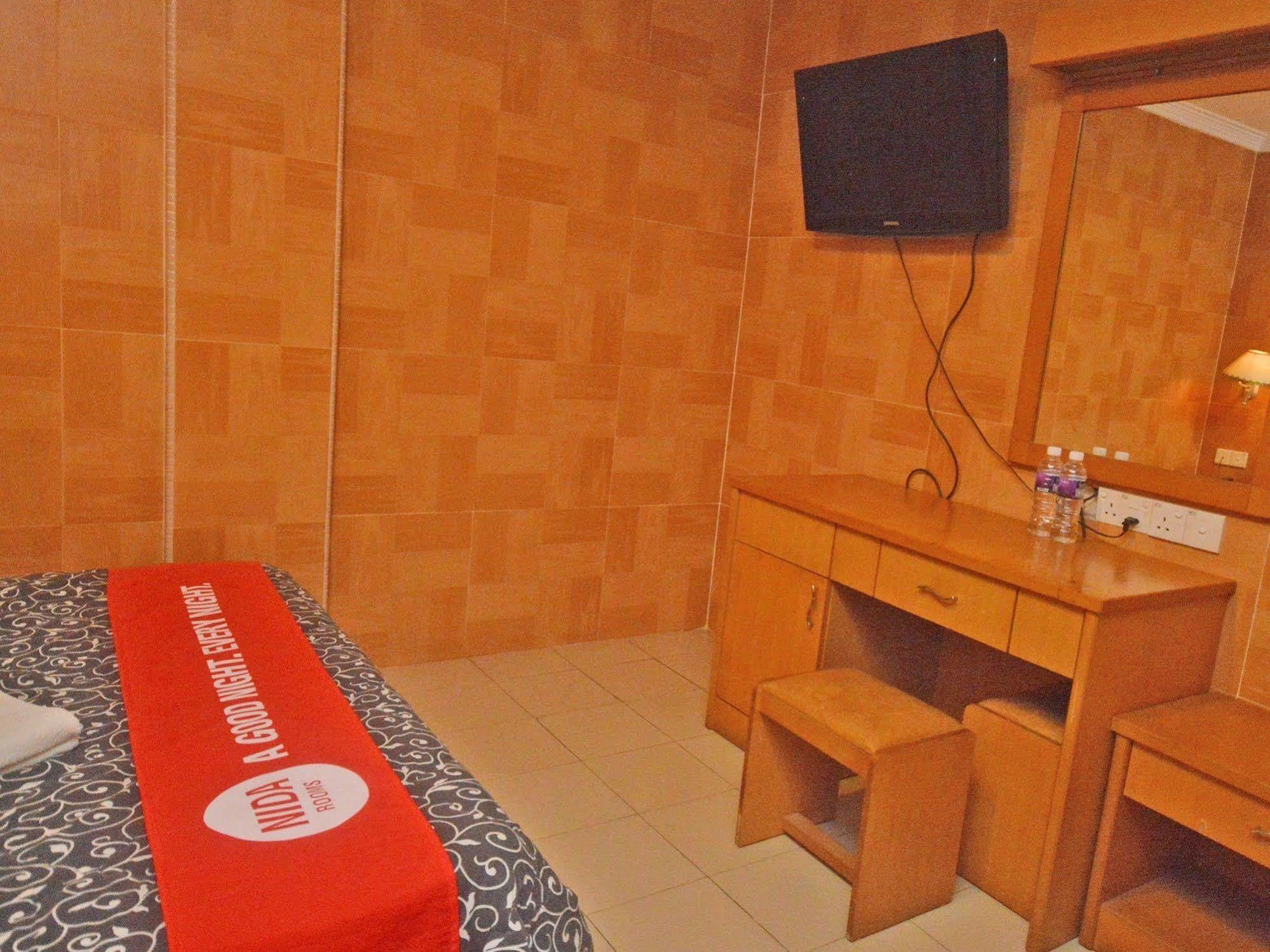 Nida Rooms Nagoya Business Center Batam Extérieur photo