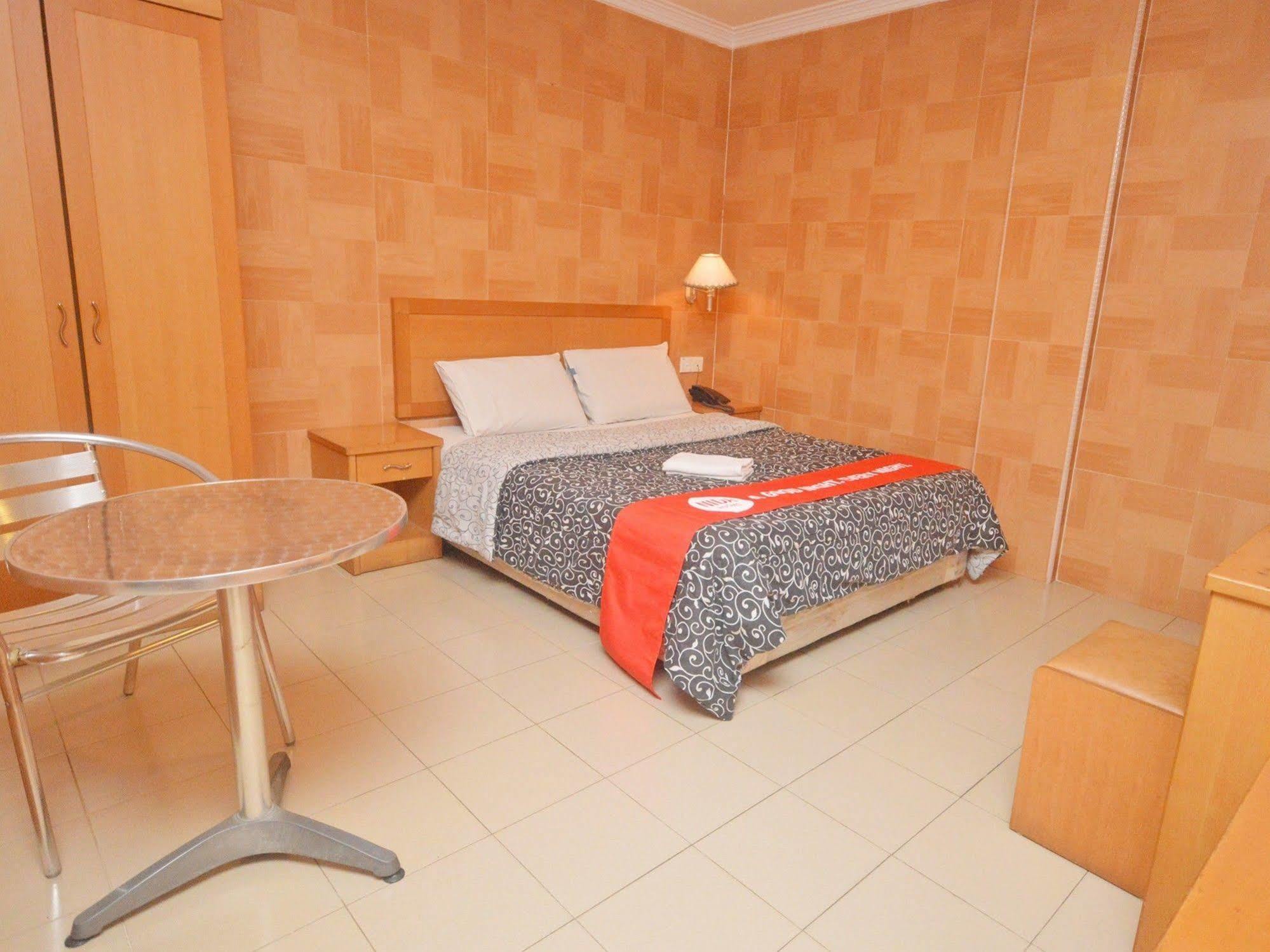 Nida Rooms Nagoya Business Center Batam Extérieur photo
